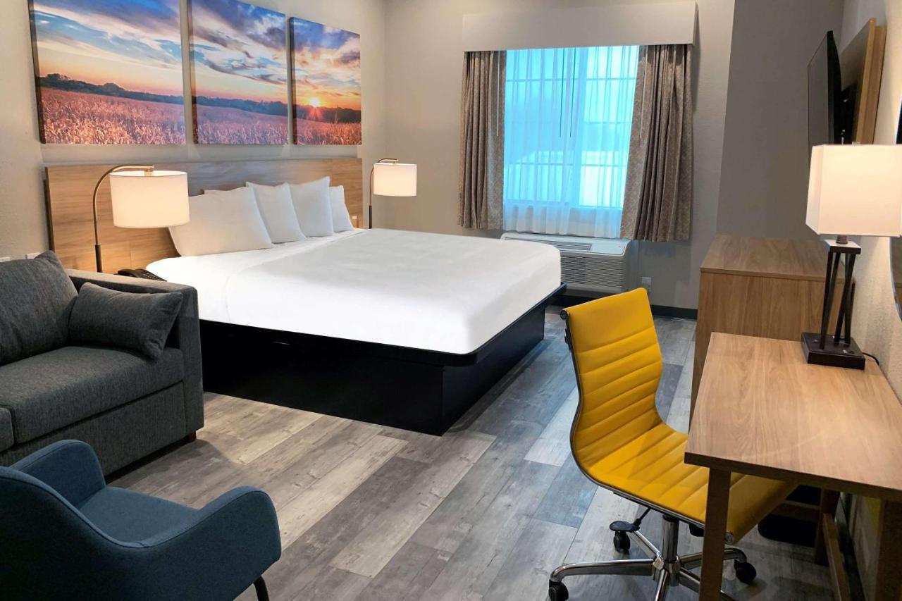 Days Inn & Suites By Wyndham Greater Tomball Εξωτερικό φωτογραφία