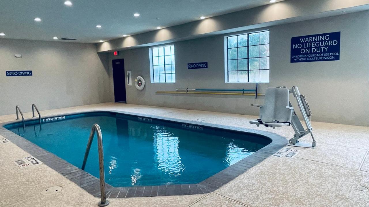 Days Inn & Suites By Wyndham Greater Tomball Εξωτερικό φωτογραφία