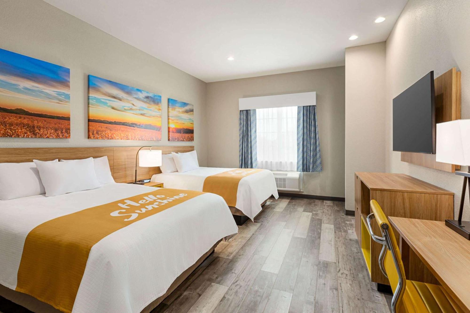 Days Inn & Suites By Wyndham Greater Tomball Εξωτερικό φωτογραφία
